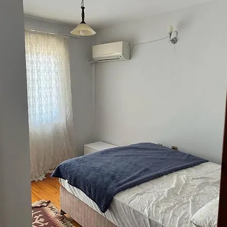 Alacatida Bahceli Muestakil Ev Szálloda *